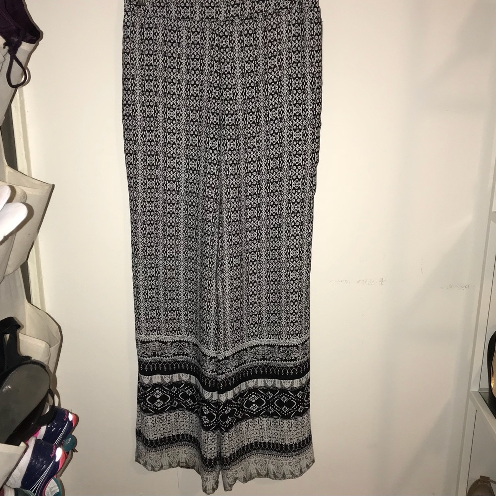 Wide leg pants